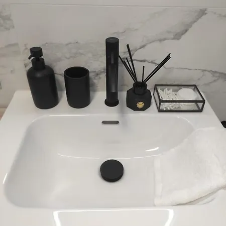 Penthouse Americas First Line De Lux